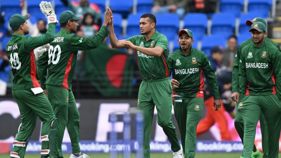 Two in two: Taskin Ahmed picked up wickets off the first two balls of Netherlands' chase