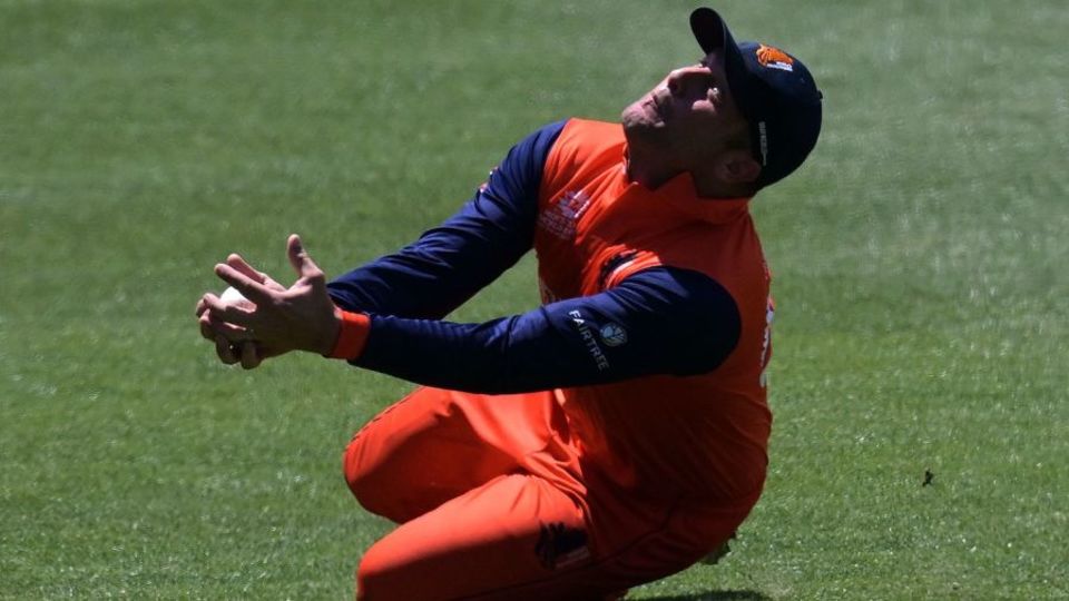 It was arguably the catch of the tournament, when Roelof van der Merwe ran backwards and got under the swirling ball, and held on