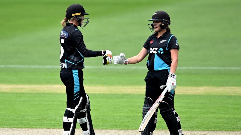 Maddy Green and Amelia Kerr shared a crucial 77-run partnership