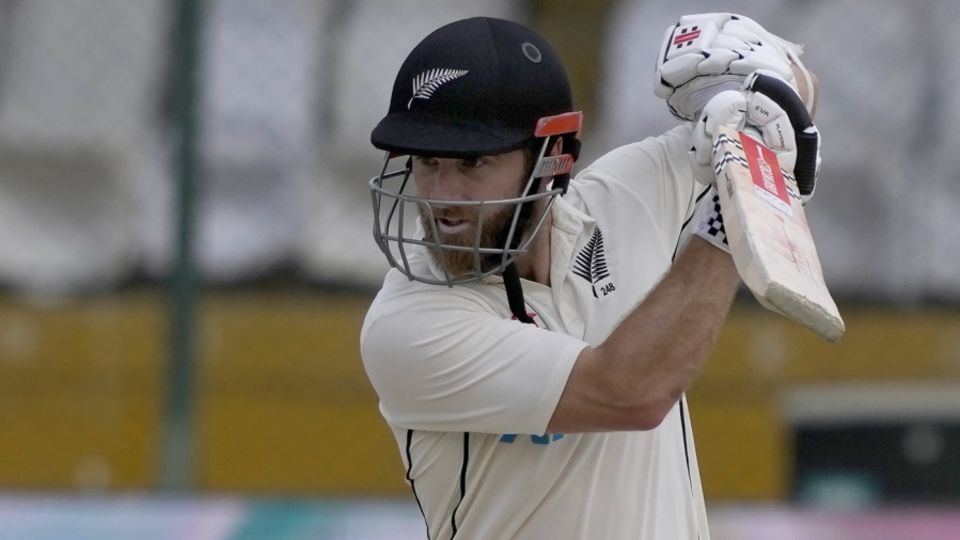 Kane Williamson remained defiant on the fourth morning as New Zealand's lead swelled
