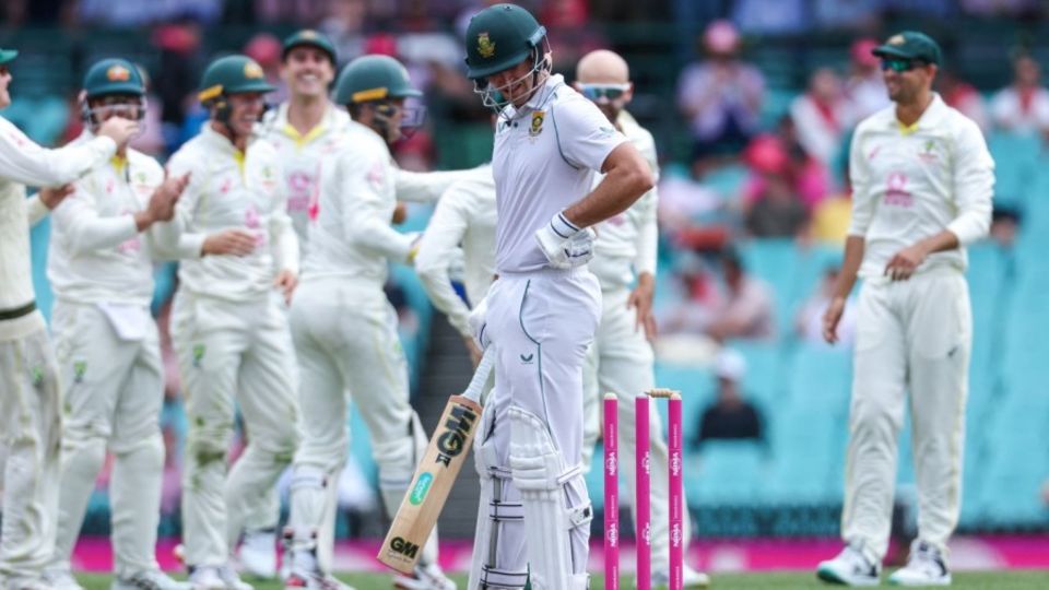 South Africa are on the brink of a 3-0 defeat in Australia for the first time since 2001
