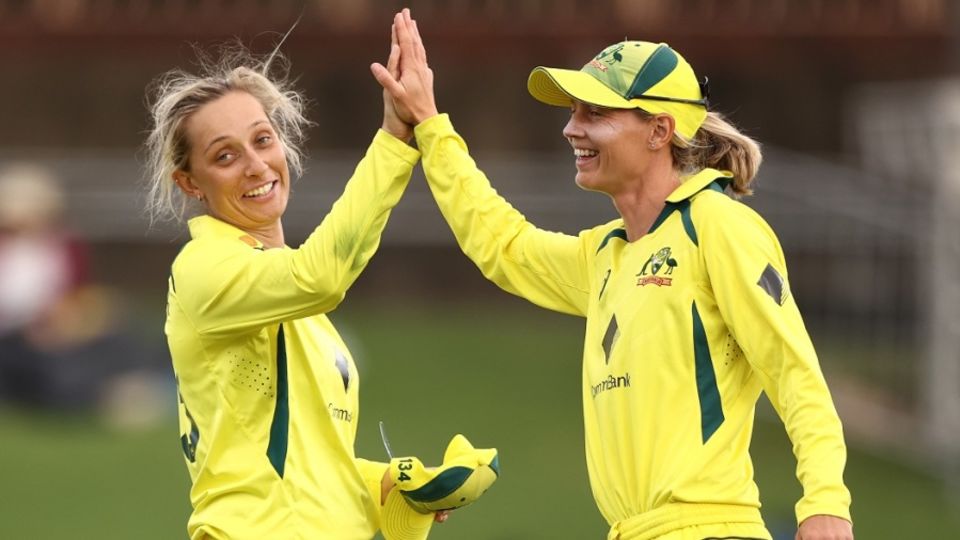 Ash Gardner and Meg Lanning celebrate