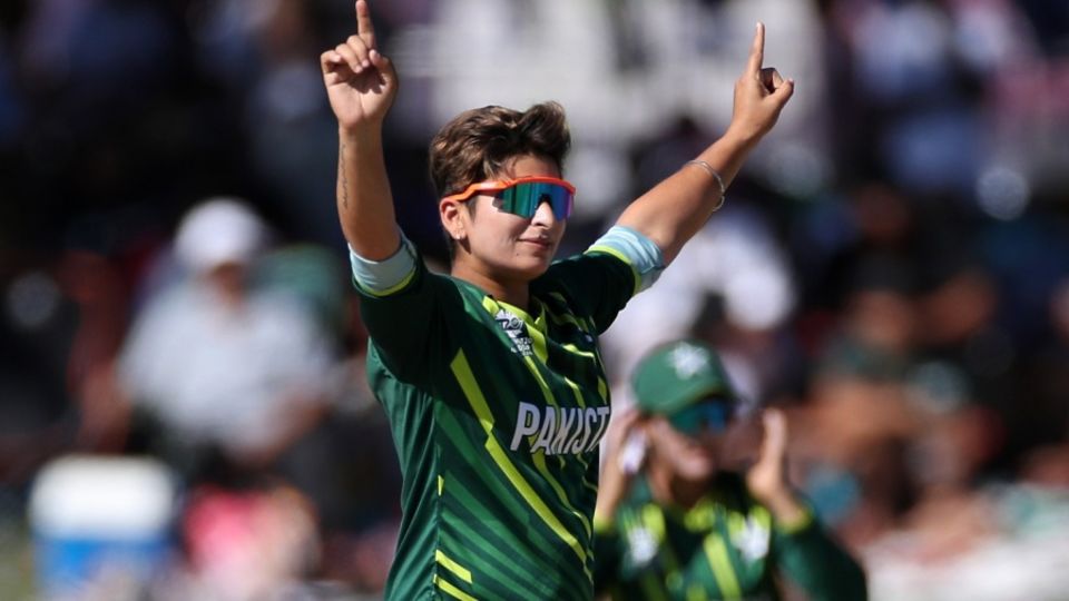 Nida Dar had the West Indies batters in trouble with her drift