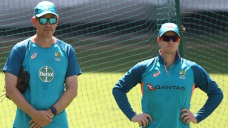 Andrew McDonald and Steven Smith at a training session