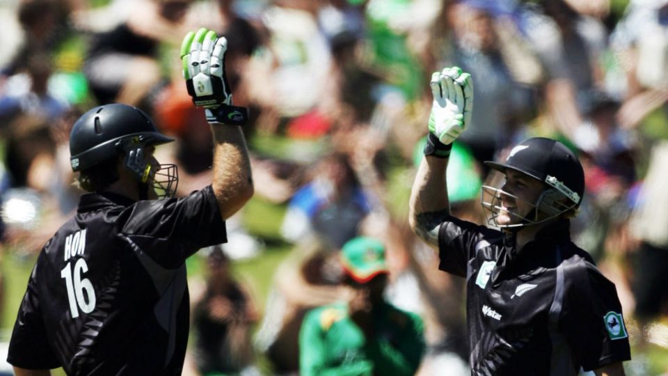 In 2007, Brendon McCullum (right) and Jamie How chased down Bangladesh's total of 93 in six overs, at a scoring rate of 15.8 an over