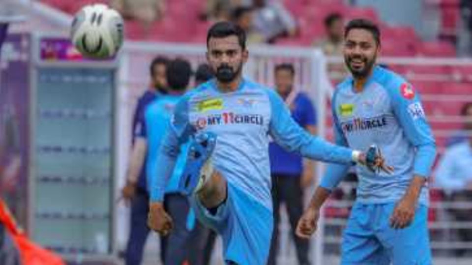 KL Rahul and Avesh Khan warm up