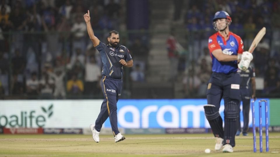 Mohammed Shami gave the Titans two early wickets