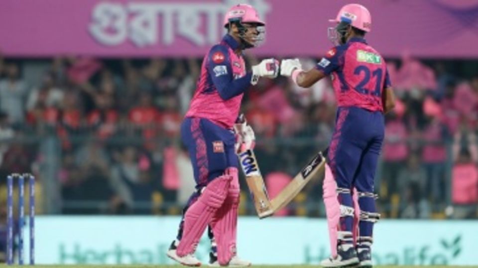 Shimron Hetmyer and Dhruv Jurel added 61 off just 26 balls