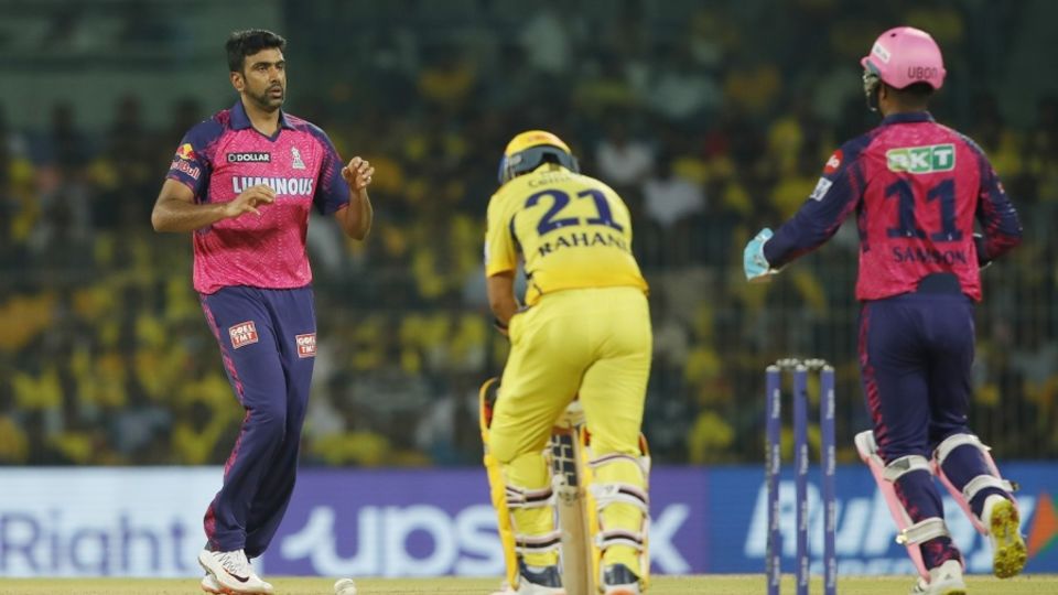 R Ashwin trapped Ajinkya Rahane in front