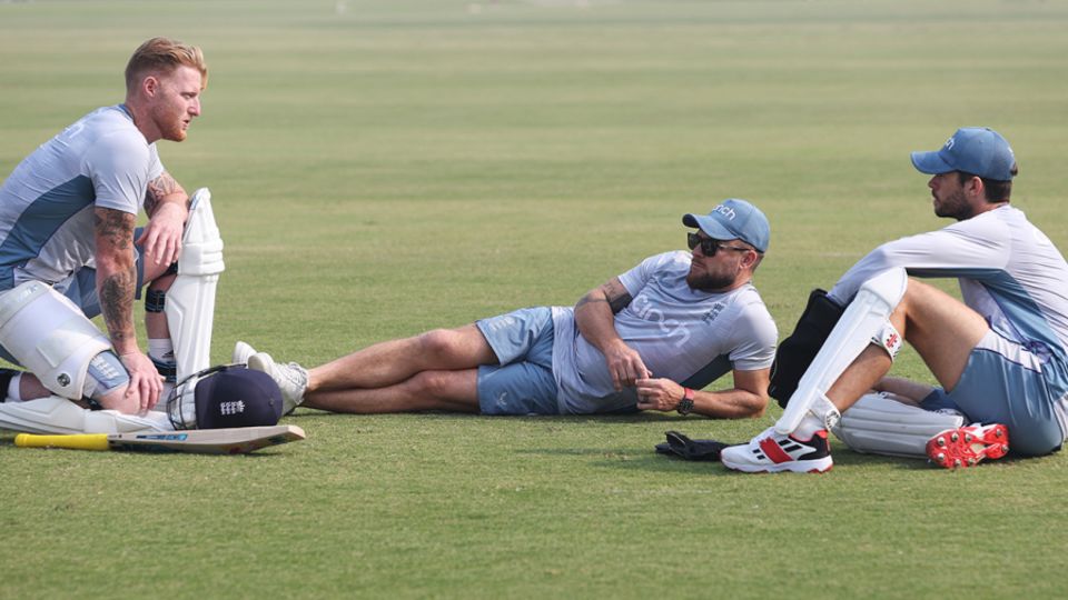 Ben Stokes and Brendon McCullum chat with Ben Foakes
