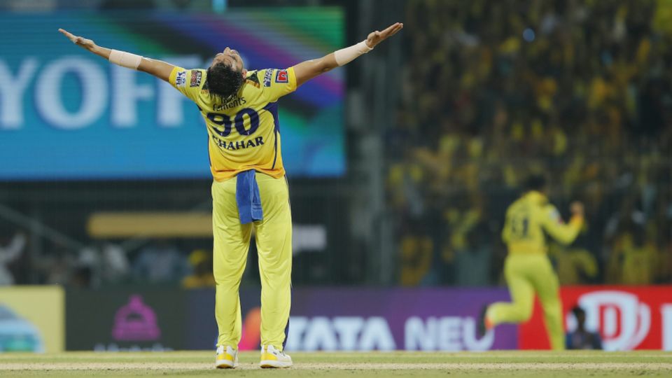 Deepak Chahar took 2 for 29 in Qualifier 1