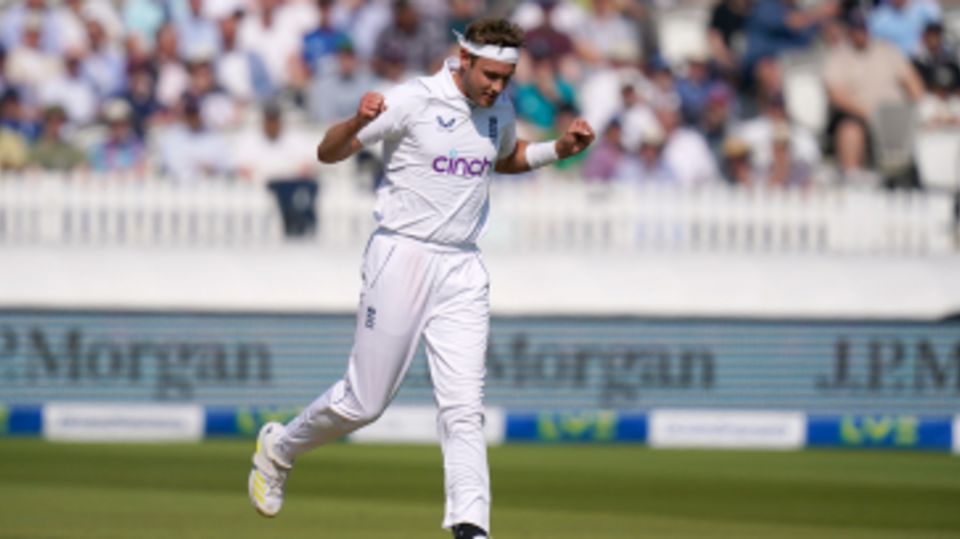 Stuart Broad celebrates his 20th Test five-for