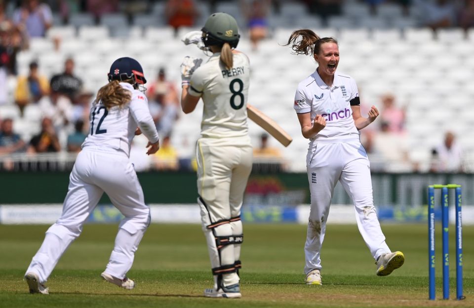 Filer almost had a first-ball wicket before Ellyse Perry reviewed