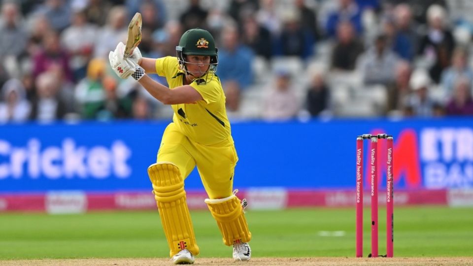 Beth Mooney steered Australia through to the end with her 61*