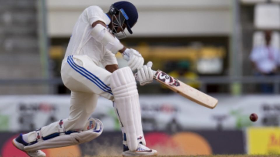 Yashasvi Jaiswal bats on Test debut