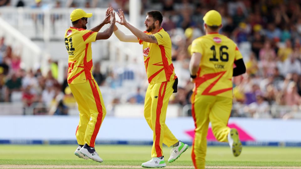 Matt Carter and Ish Sodhi squeezed Birmingham Phoenix