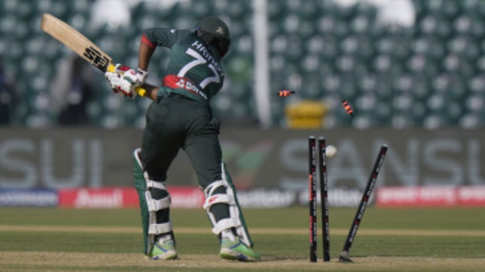 Towhid Hridoy lost his stumps after he was beaten by pace