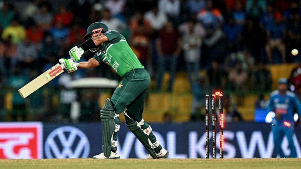 Babar Azam was knocked over by a Hardik Pandya nip-backer