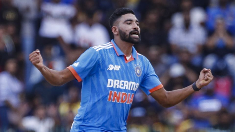 Mohammed Siraj was unplayable in overcast conditions at the R Premadasa Stadium