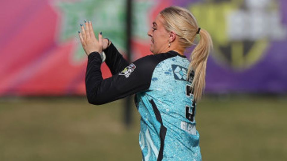 Sarah Glenn picked up four wickets