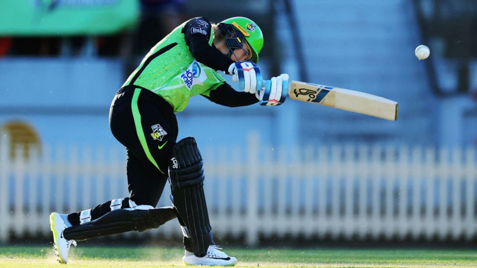 Phoebe Litchfield guided the second half of Thunder's innings