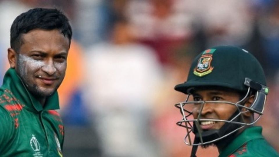 South Africa's batters left Shakib Al Hasan and Mushfiqur Rahim with much to think