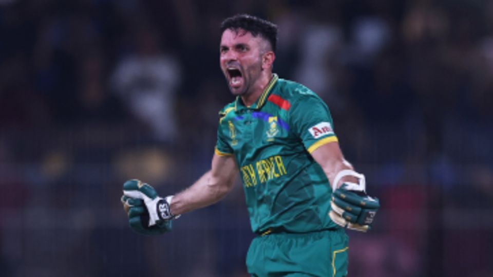 Keshav Maharaj roars after hitting the winning four