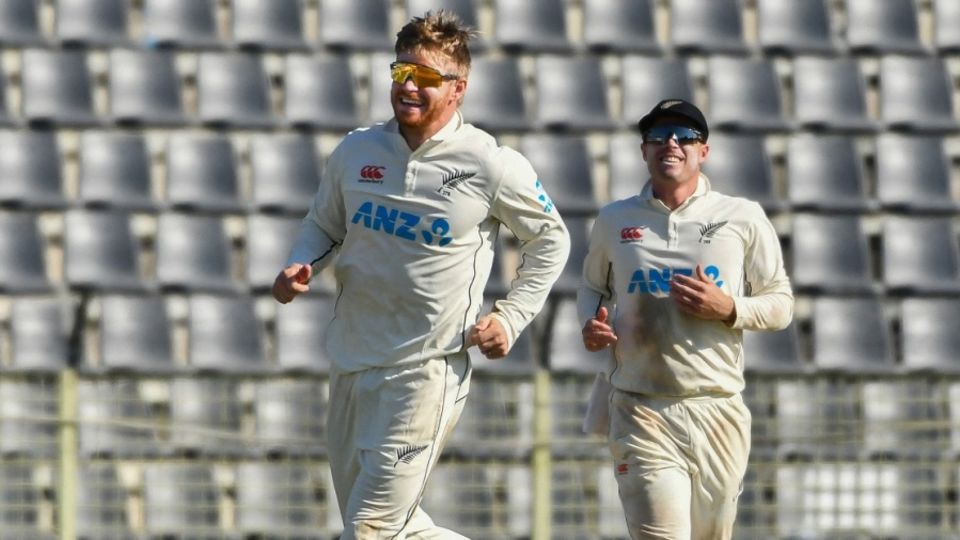 Glenn Phillips is off after getting Mominul Haque caught behind