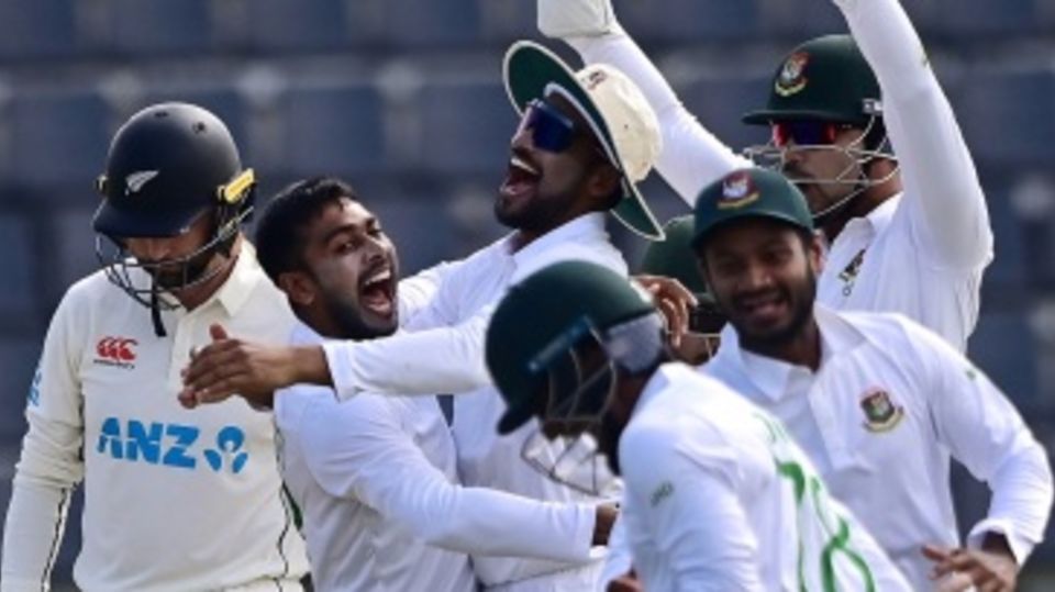 Mehidy Hasan Miraz is ecstatic after dismissing Devon Conway