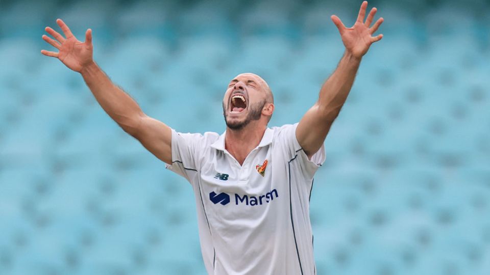 Gabe Bell battled through injury for a five-wicket haul