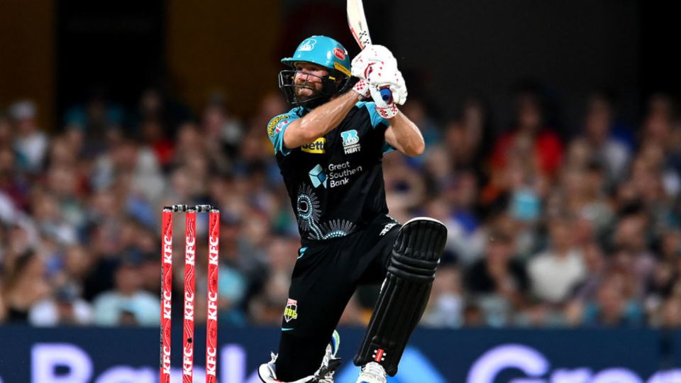 Michael Neser helped Brisbane Heat to a late onslaught