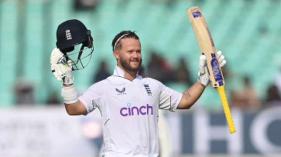 Ben Duckett brought up his hundred off 88 balls