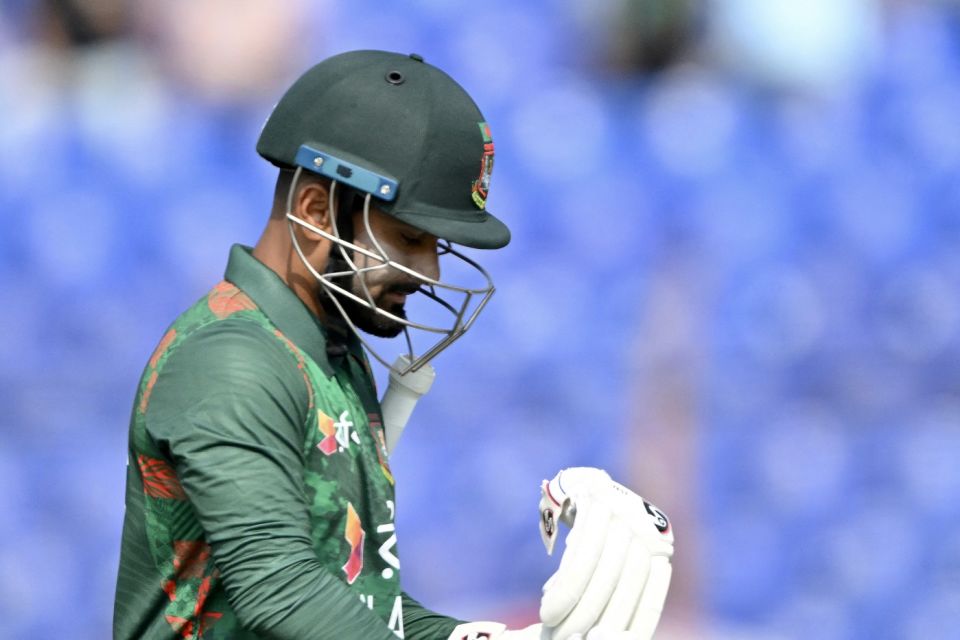 Litton Das registered back-to-back ducks
