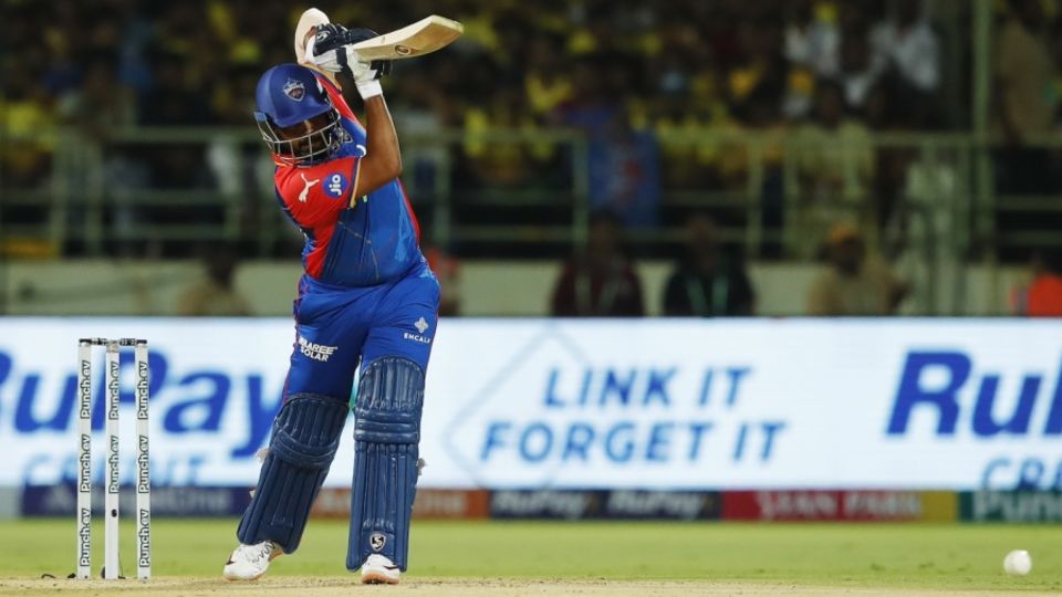 Prithvi Shaw played some attractive shots up top