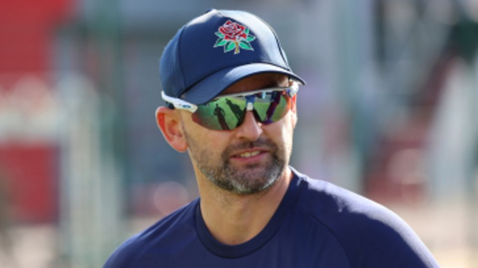 Nathan Lyon trained with Lancashire for the first time