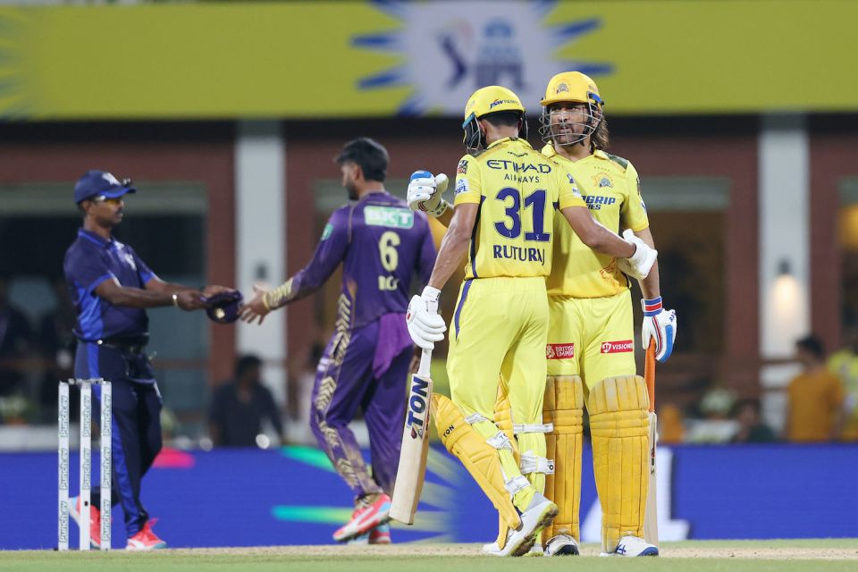 Ruturaj Gaikwad and MS Dhoni saw CSK home