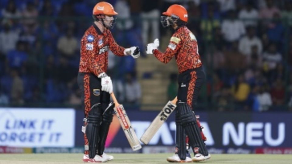 Travis Head and Abhishek Sharma put on a blazing show in the powerplay