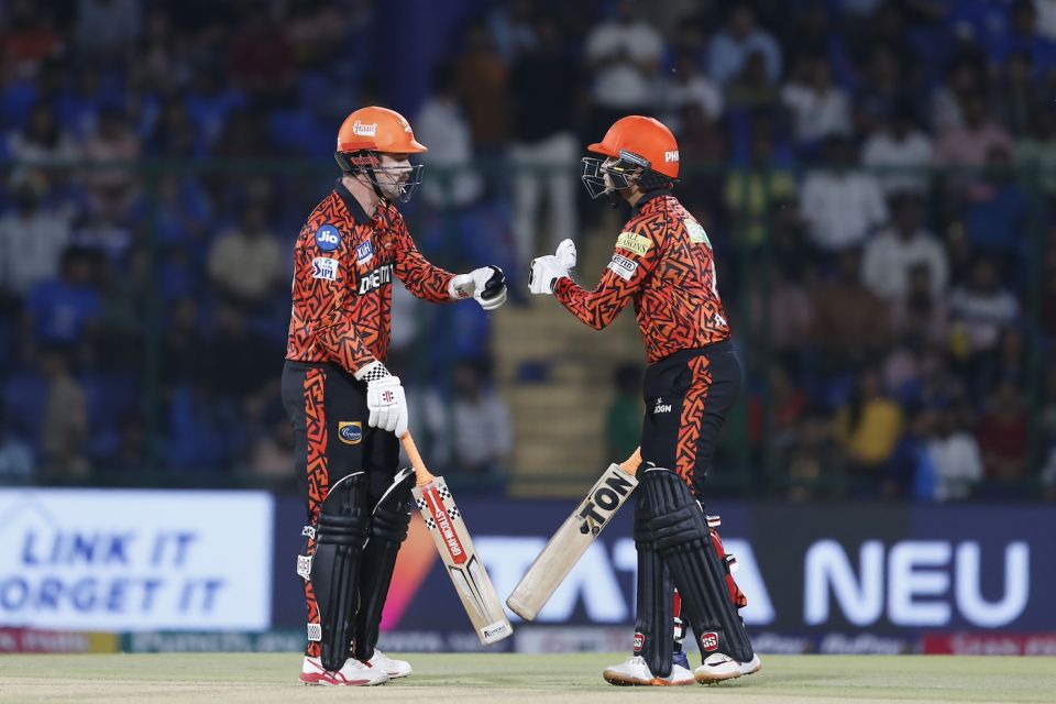 Travis Head and Abhishek Sharma put on a blazing show in the powerplay
