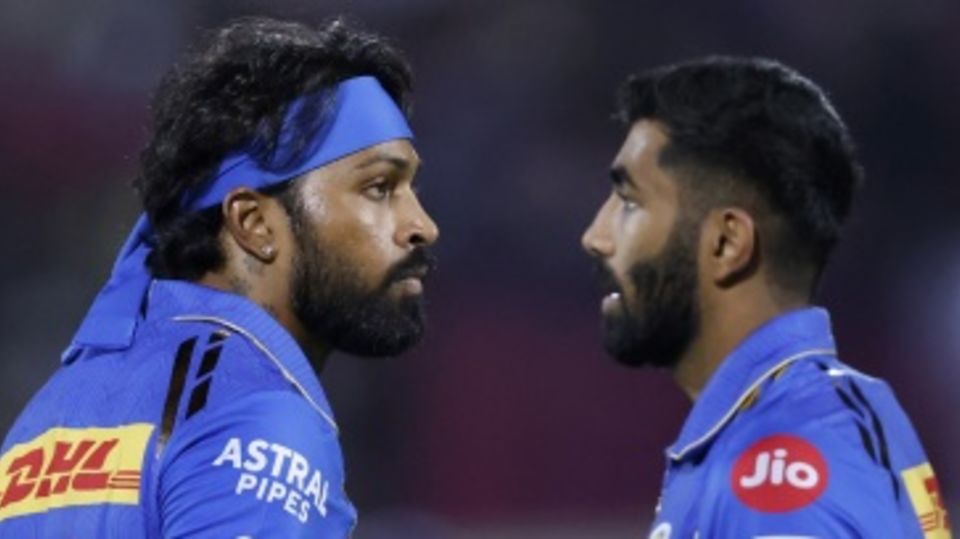 Hardik Pandya and Jasprit Bumrah in a pensive mood during the chase