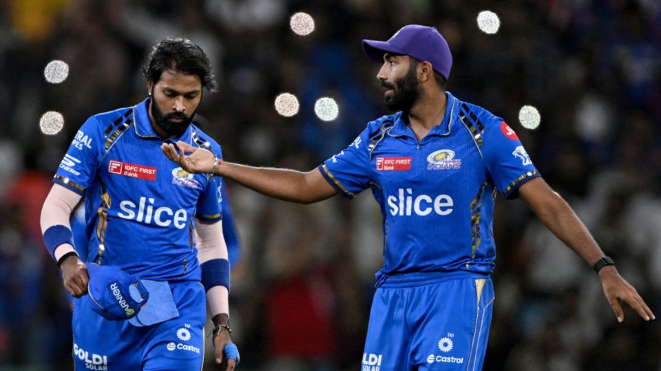 Hardik Pandya and Jasprit Bumrah will need to be at their best if they are to turn Mumbai's season around