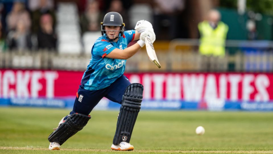 Alice Capsey played a key hand in England's innings