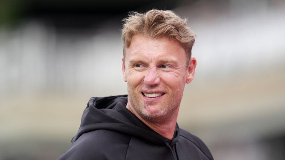 Andrew Flintoff has been confirmed as Thunder's new BBL coach