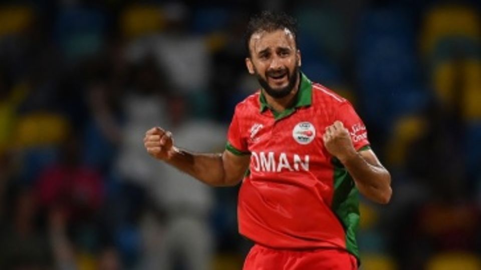 Mehran Khan took two wickets in the final over to drag the game into a Super Over