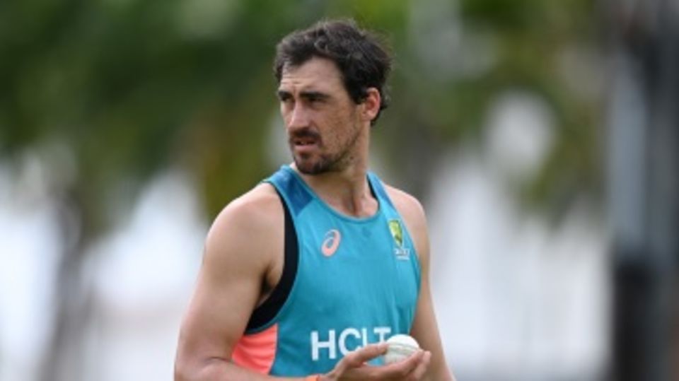 Mitchell Starc gets ready for a training session