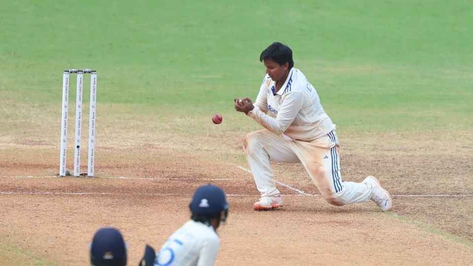 Deepti Sharma dropped Marizanne Kapp off her own bowling in the last over of the day