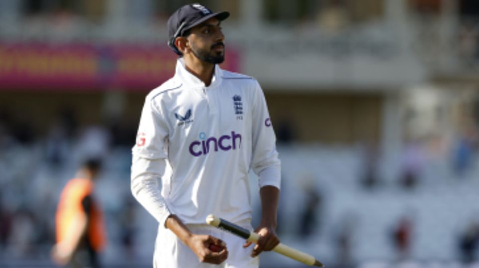 Shoaib Bashir walks back with souvenirs after taking 5 for 41 in 11.2 overs