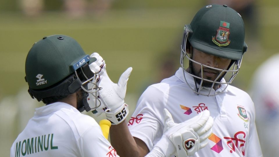 Mominul Haque and Najmul Hossain Shanto added 57 for the third wicket