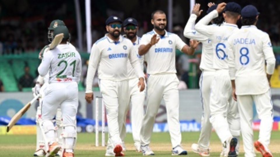 Akash Deep had Zakir Hasan caught early in his opening spell