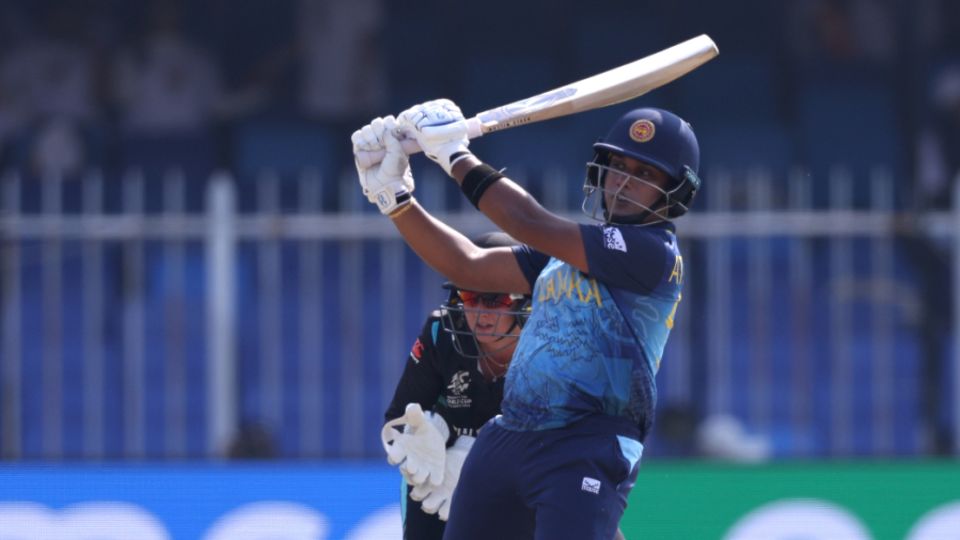 Chamari Athapaththu ably held up her end
