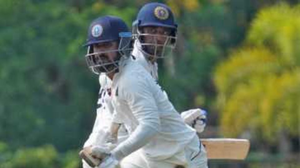 Salman Nizar and Sachin Baby put on a 99-run stand in the first innings